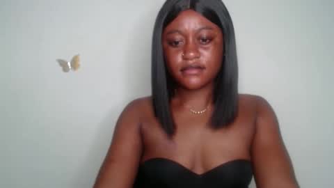 Snapshot of ebony_fatass chatting on October 7, 11:34 pm Ella online show from October 7, 11:34 pm