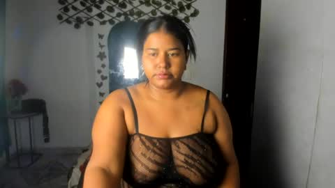 ebony_luna1 online show from July 20, 7:37 pm