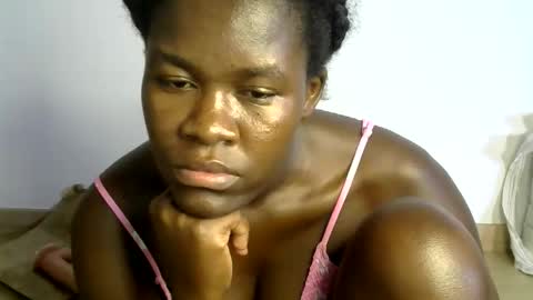ebony_lynne online show from April 16, 8:09 pm