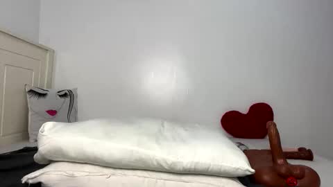 ebony_pearl69 online show from December 21, 5:08 pm