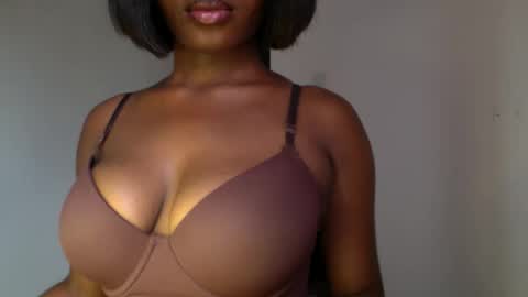 delilah online show from April 13, 11:14 am