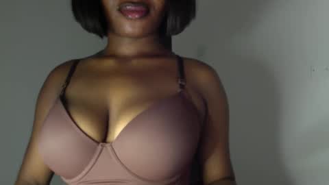 delilah online show from April 21, 6:59 pm