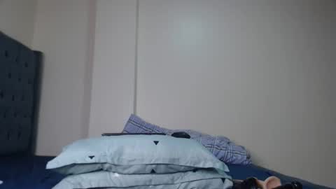 Snapshot of ebony_sappire chatting on October 19, 11:31 pm Sappire Gold online show from October 19, 11:31 pm