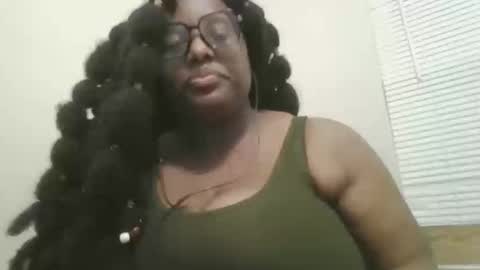 ebonybigtitqueen4 online show from November 16, 2:46 am