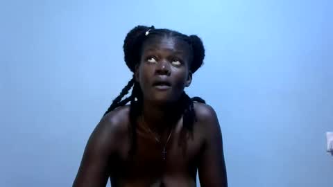 ebonybloom01 online show from March 9, 10:31 am