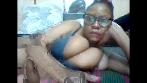 Snapshot of ebonybussy chatting on February 16, 11:38 am MAMITO online show from February 16, 11:38 am