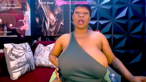 Snapshot of ebonyfancyfacexxx chatting on September 30, 11:59 pm ebonyfancyfacexxx online show from September 30, 11:59 pm