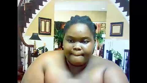 Snapshot of ebonyhotbuns4u2luv chatting on March 3, 6:35 pm ebonyhotbuns4u2luv online show from March 3, 6:35 pm