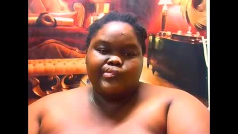 Snapshot of ebonyhotbuns4u2luv chatting on September 23, 5:56 am ebonyhotbuns4u2luv online show from September 23, 5:56 am