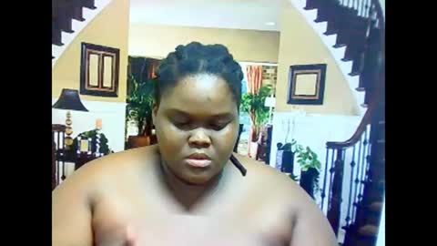 Snapshot of ebonyhotbuns4u2luv chatting on March 4, 8:57 am ebonyhotbuns4u2luv online show from March 4, 8:57 am