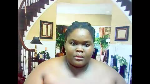 Snapshot of ebonyhotbuns4u2luv chatting on March 4, 9:43 pm ebonyhotbuns4u2luv online show from March 4, 9:43 pm