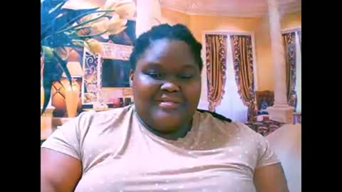 Snapshot of ebonyhotbuns4u2luv chatting on September 15, 6:42 pm ebonyhotbuns4u2luv online show from September 15, 6:42 pm