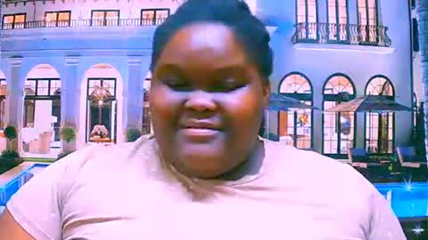 Snapshot of ebonyhotbuns4u2luv chatting on September 25, 6:53 am ebonyhotbuns4u2luv online show from September 25, 6:53 am