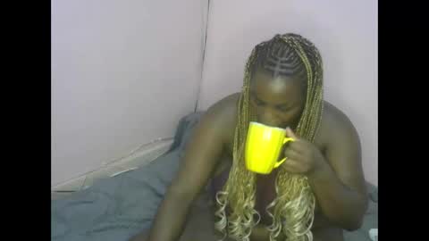 ebonymayahh online show from May 17, 12:03 pm