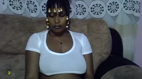 pretty online show from April 17, 9:50 pm