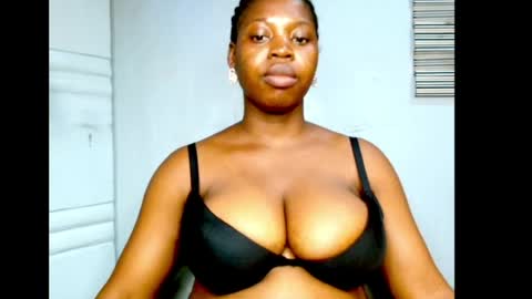 Loveth online show from May 23, 4:25 pm