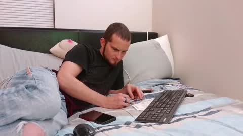 eclipticice94 online show from November 28, 5:26 am