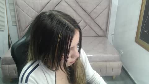 Hi Stream 800am to 200pm online show from February 14, 2:31 pm