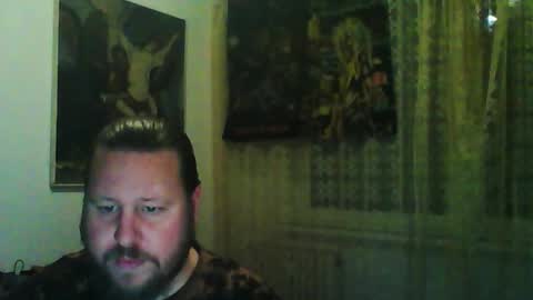 Edward online show from November 19, 7:12 pm