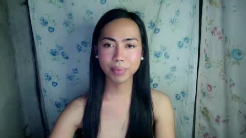 eddfox001 online show from April 5, 12:57 pm