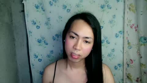 eddfox001 online show from June 27, 12:22 pm