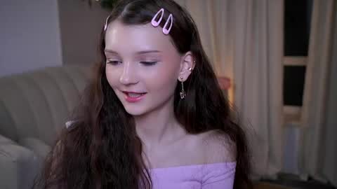 Lisa  online show from April 3, 11:55 pm