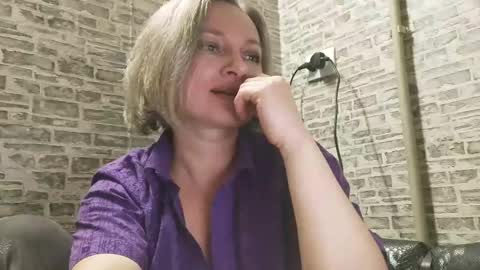 edithmanning online show from February 13, 6:37 pm