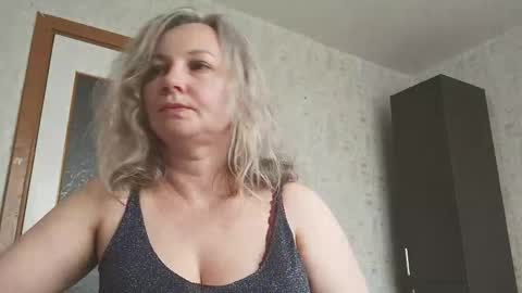edithmanning online show from May 31, 9:08 am