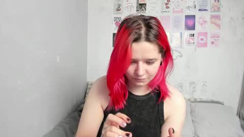 Snapshot of edna_dana chatting on January 27, 7:03 pm Edna online show from January 27, 7:03 pm