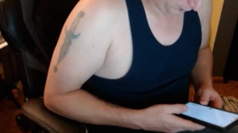 edwardaims_2please online show from September 25, 4:52 am