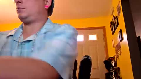 edwardaims_2please online show from October 12, 7:49 pm