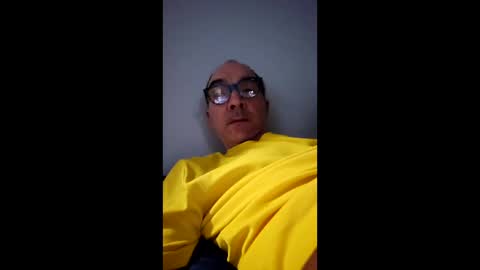 edwardhemmes online show from February 19, 3:38 am