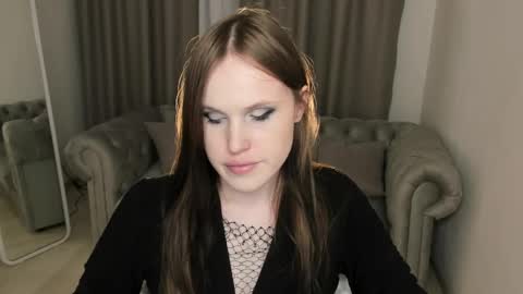 Effie Mur online show from April 16, 10:56 pm