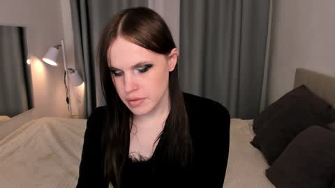 Effie Mur online show from February 28, 10:14 pm