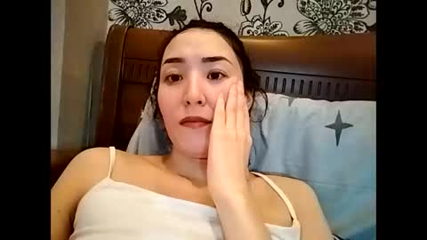 Effy online show from December 1, 2:04 pm