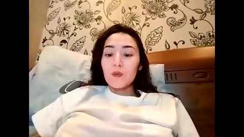 Effy online show from December 5, 4:27 pm