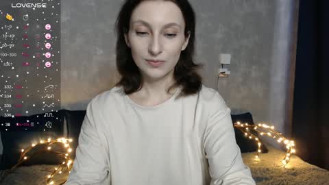 Snapshot of effy_gray chatting on January 14, 6:34 am Anna online show from January 14, 6:34 am