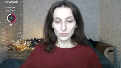 Snapshot of effy_gray chatting on October 7, 5:58 am Anna online show from October 7, 5:58 am