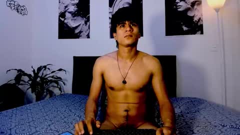 Snapshot of eiden_allenx1 chatting on September 28, 10:57 am eiden_allenx1 online show from September 28, 10:57 am