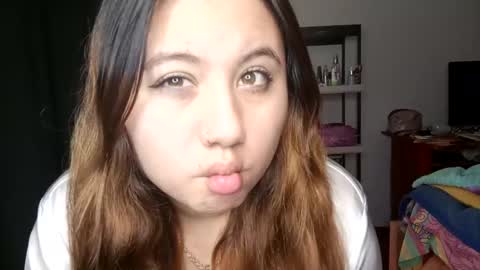 Snapshot of eimy_collin chatting on February 11, 3:08 am EIMY MODEL INDEPENDENT online show from February 11, 3:08 am