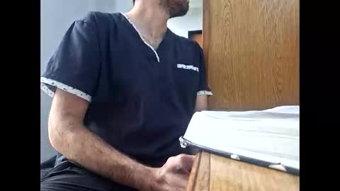 eirickr online show from March 5, 7:56 pm