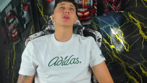 Eithan online show from April 16, 11:54 am