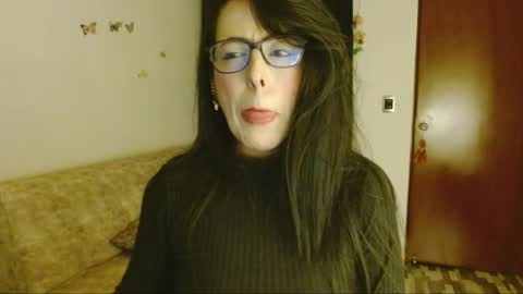 ela_3611 online show from April 30, 2:49 am