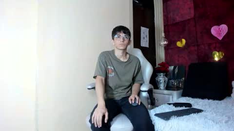 Elan Giralon online show from February 28, 10:36 pm