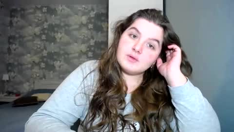 Snapshot of elanis_blair chatting on December 22, 5:53 pm Elanis online show from December 22, 5:53 pm