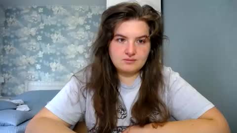 Elanis online show from May 24, 2:01 pm