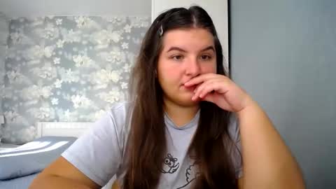Snapshot of elanis_blair chatting on October 8, 11:27 am Elanis online show from October 8, 11:27 am