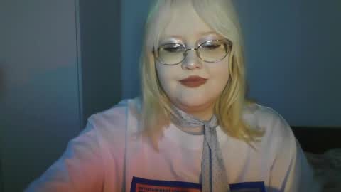 elayne_sweet online show from May 30, 7:07 am