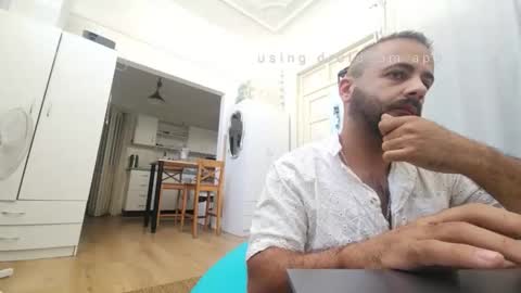 Snapshot of elcondorxo509107 chatting on October 15, 3:10 am daniel18cmx online show from October 15, 3:10 am