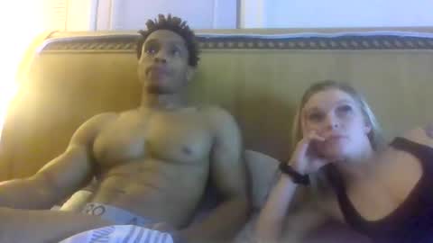 Snapshot of eldisiac chatting on January 1, 4:29 am EL-Disiac online show from January 1, 4:29 am